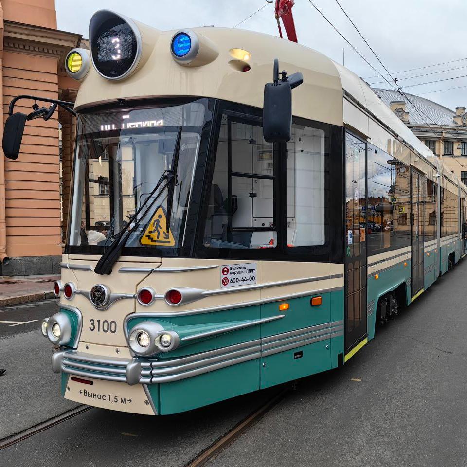 Ростех представил в Санкт-Петербурге новый трамвай «Достоевский» в ретро-стиле