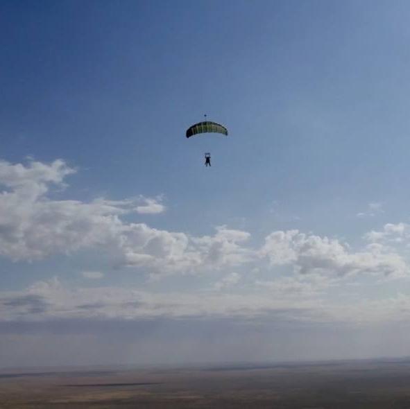 Парашютные системы Ростеха помогли установить абсолютный рекорд по тандемным прыжкам из стратосферы