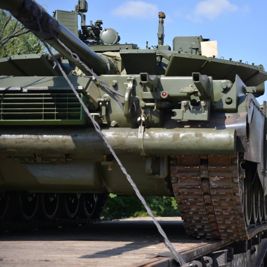 «Омсктрансмаш» начал поставку танков Т-80БВМ в войска