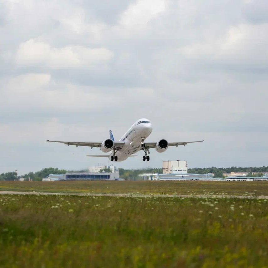 ОАК продолжает летные испытания МС-21 с отечественным оборудованием