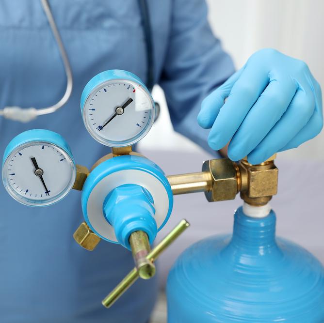 «Мотовилиха» увеличила поставки жидкого кислорода для пермских медучреждений 
